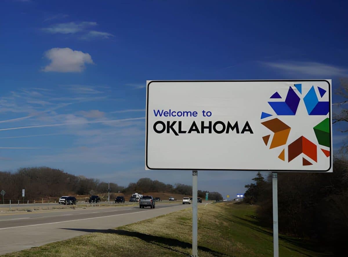 State Line Sign to Oklahoma, United States