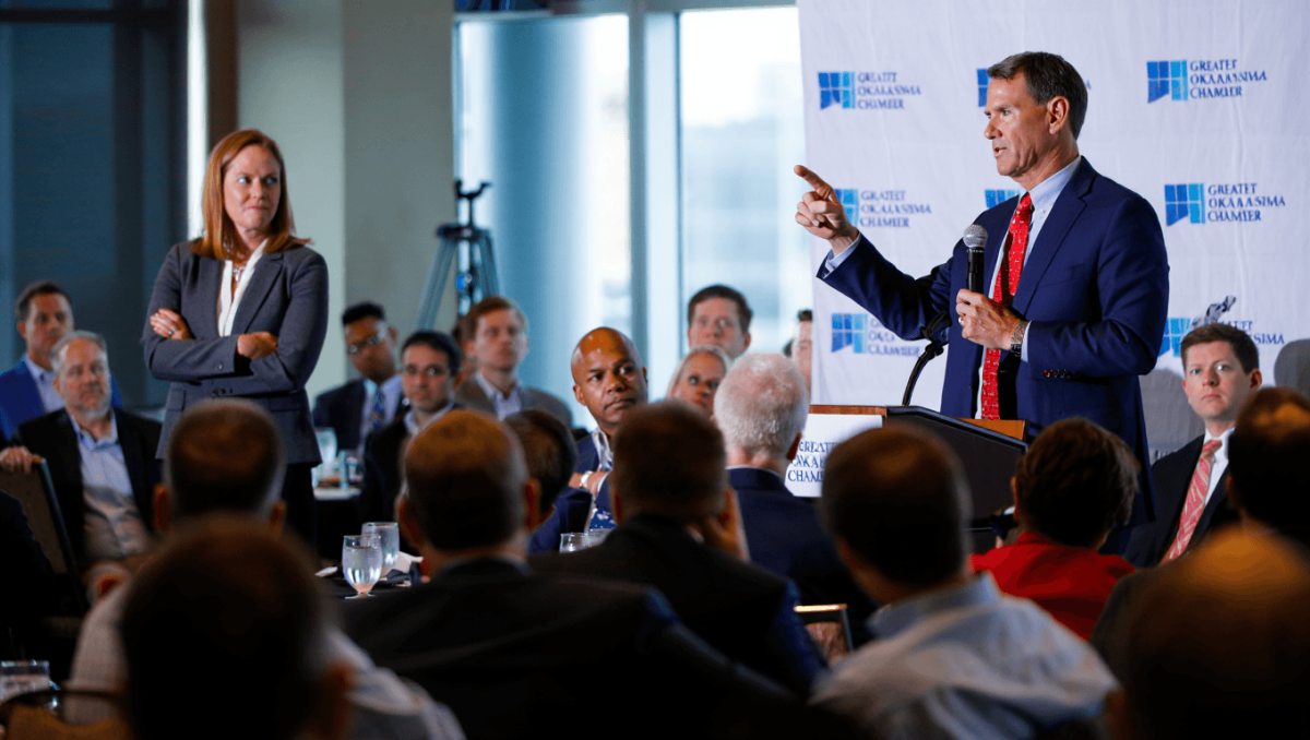 Republican gubernatorial, attorney general candidates address business community at Chamber event