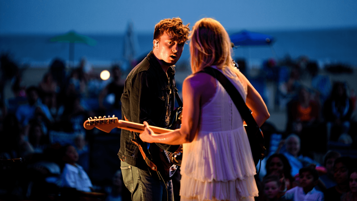 
			Modest Mouse anuncia concierto de la Costa Central con Carolina Rose		