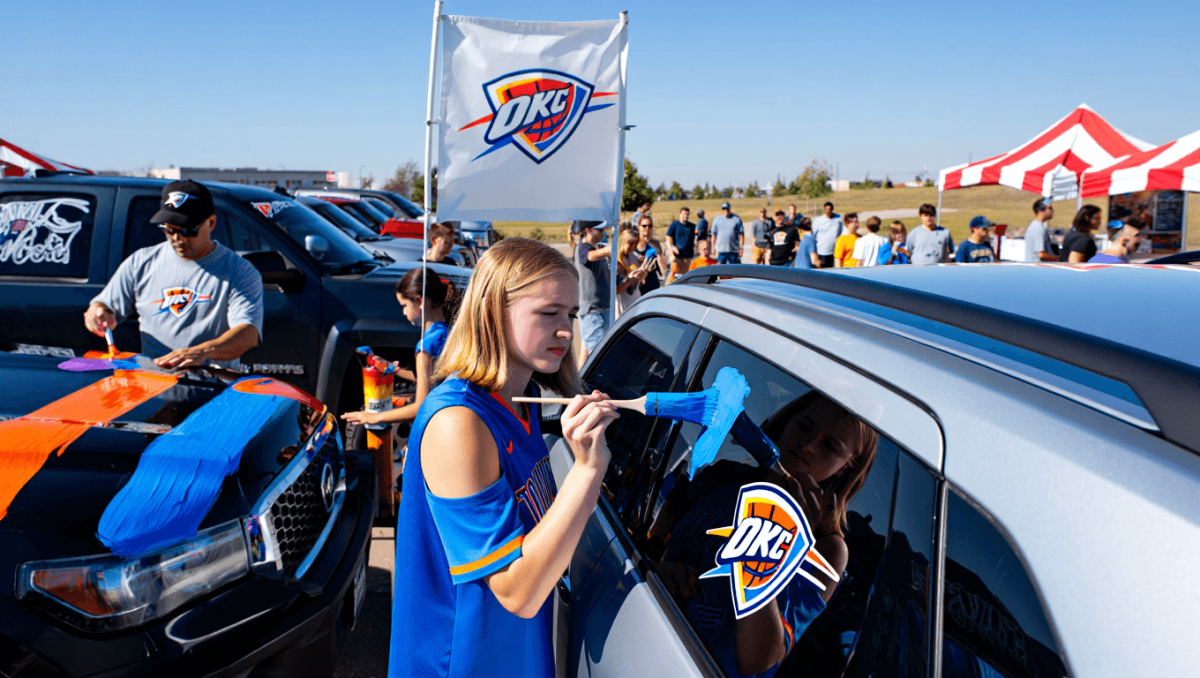 Oklahoma City Thunder hosts “Paint Your Ride” NBA Playoffs fan event
