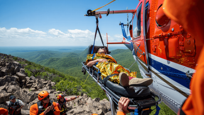 Oklahoma agencies team up to rescue stranded hiker on Mount Scott
