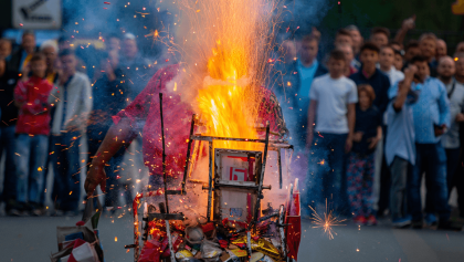 Fireworks explode in Oklahoma, stand catches fire