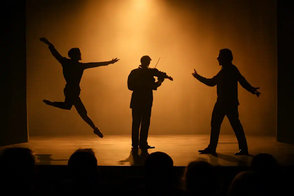 Collage cabaret debuts in Oklahoma City: Oklahoma artists team up for inaugural showcase