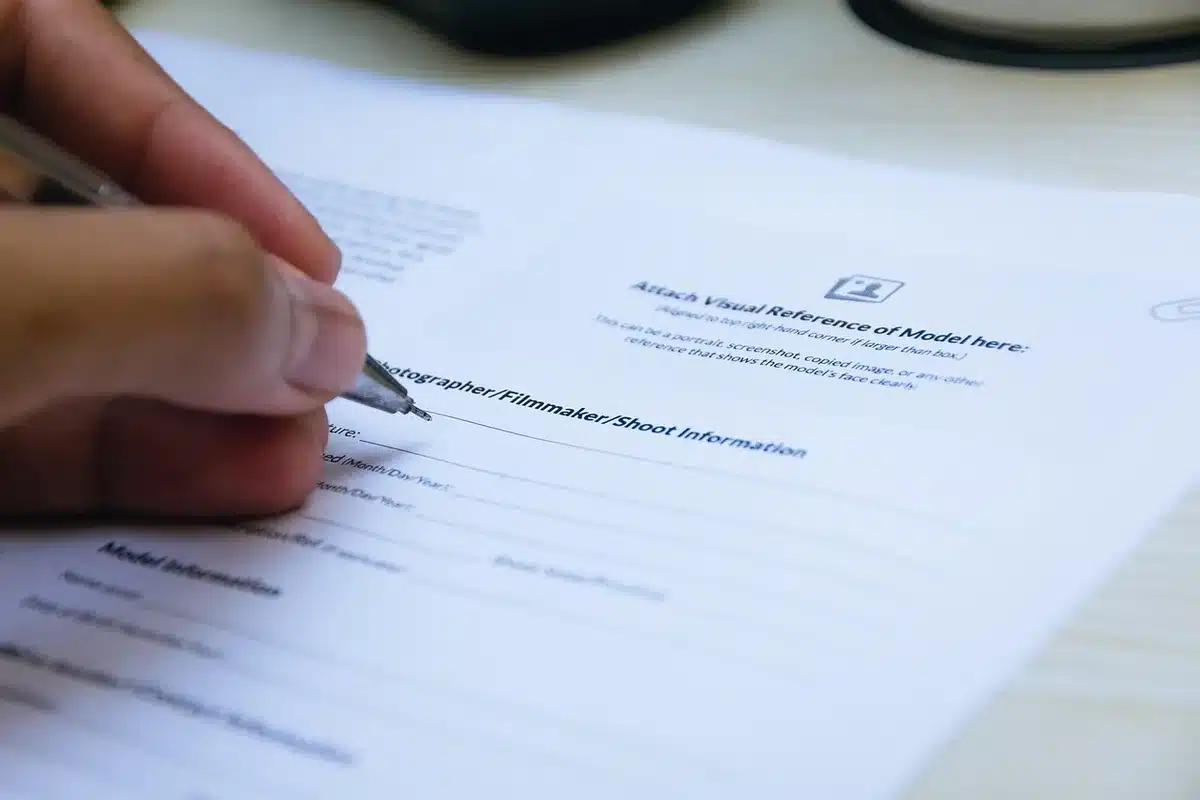 Stack of legal papers and a courthouse building representing eminent-domain action
